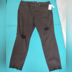 NWT Old Navy Womens Super Skinny Jeans Mid Rise Ripped Raw Hem - Black 16